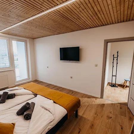 Apartment Hm *