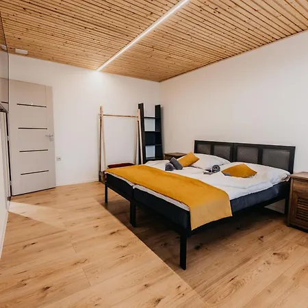 Hm Apartment *