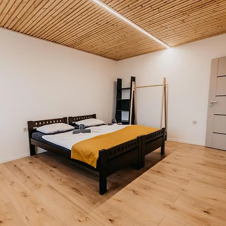 Apartment Hm *